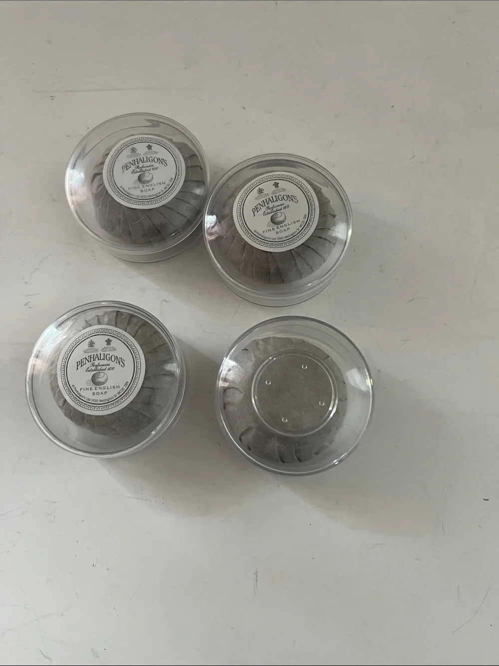 Penhaligon's Gray Wrapped Round Soaps - Set of Travel Soaps